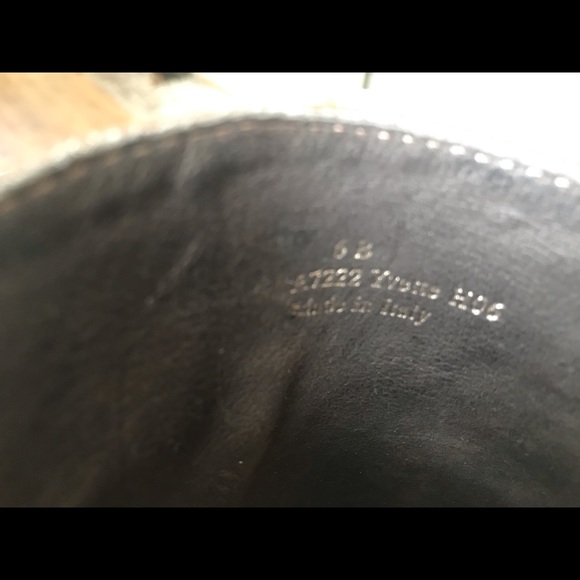 Coach Yvette Leather boots - like new sz 6 - Picture 5 of 8